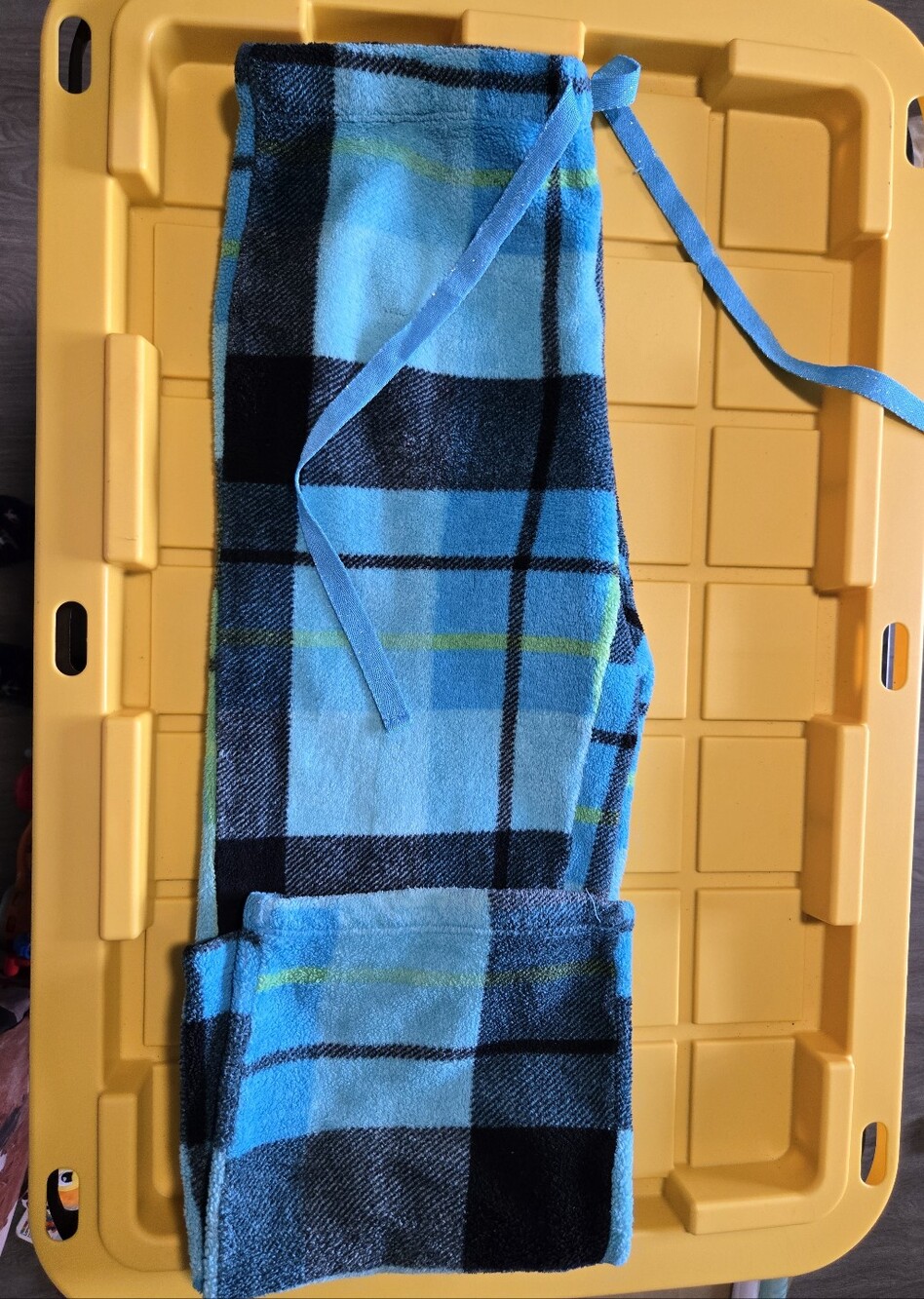 Faded Glory Blue and Black Plaid Fleece Pants